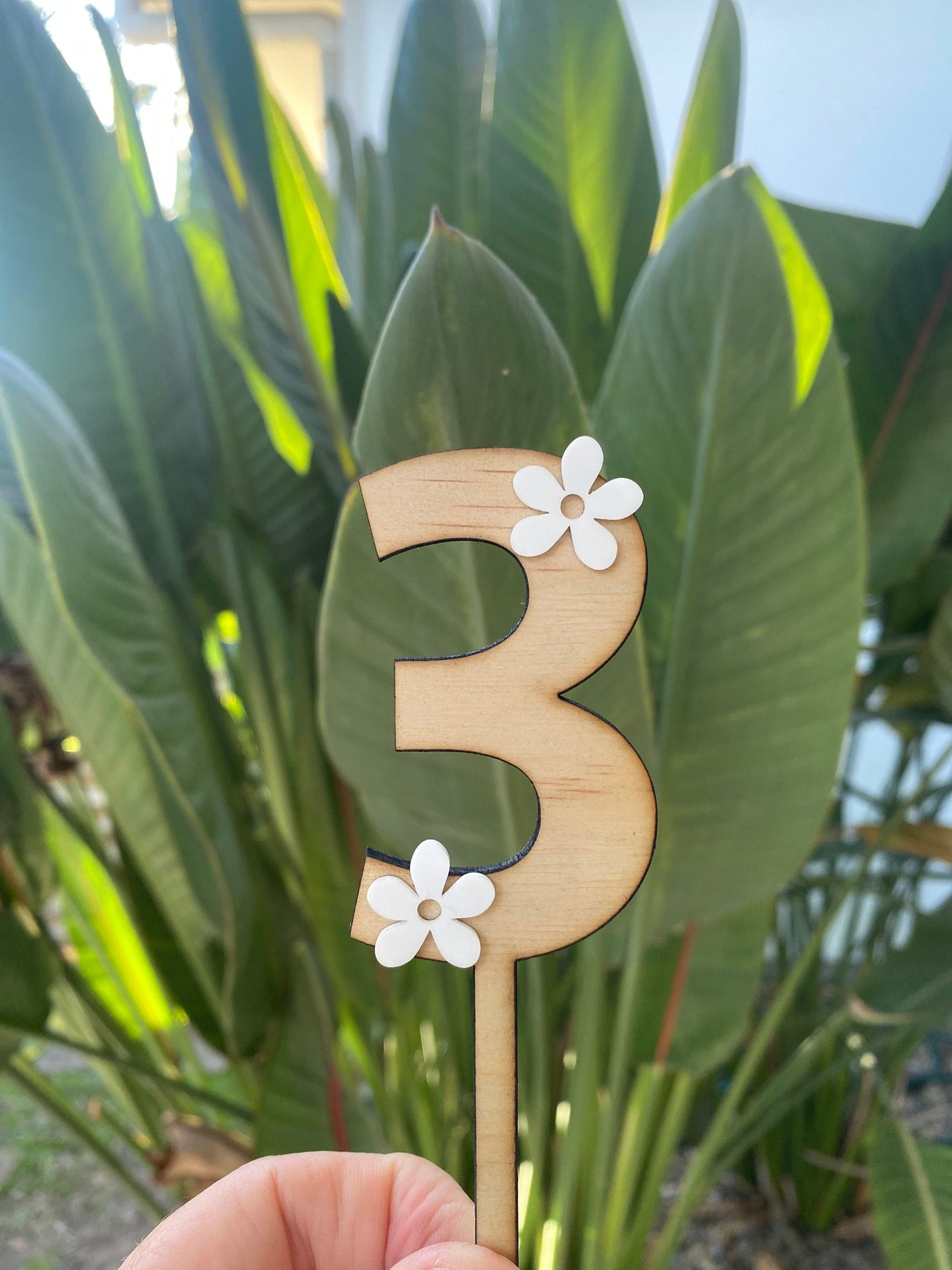 Wooden Daisy Number Cake / Cupcake Topper