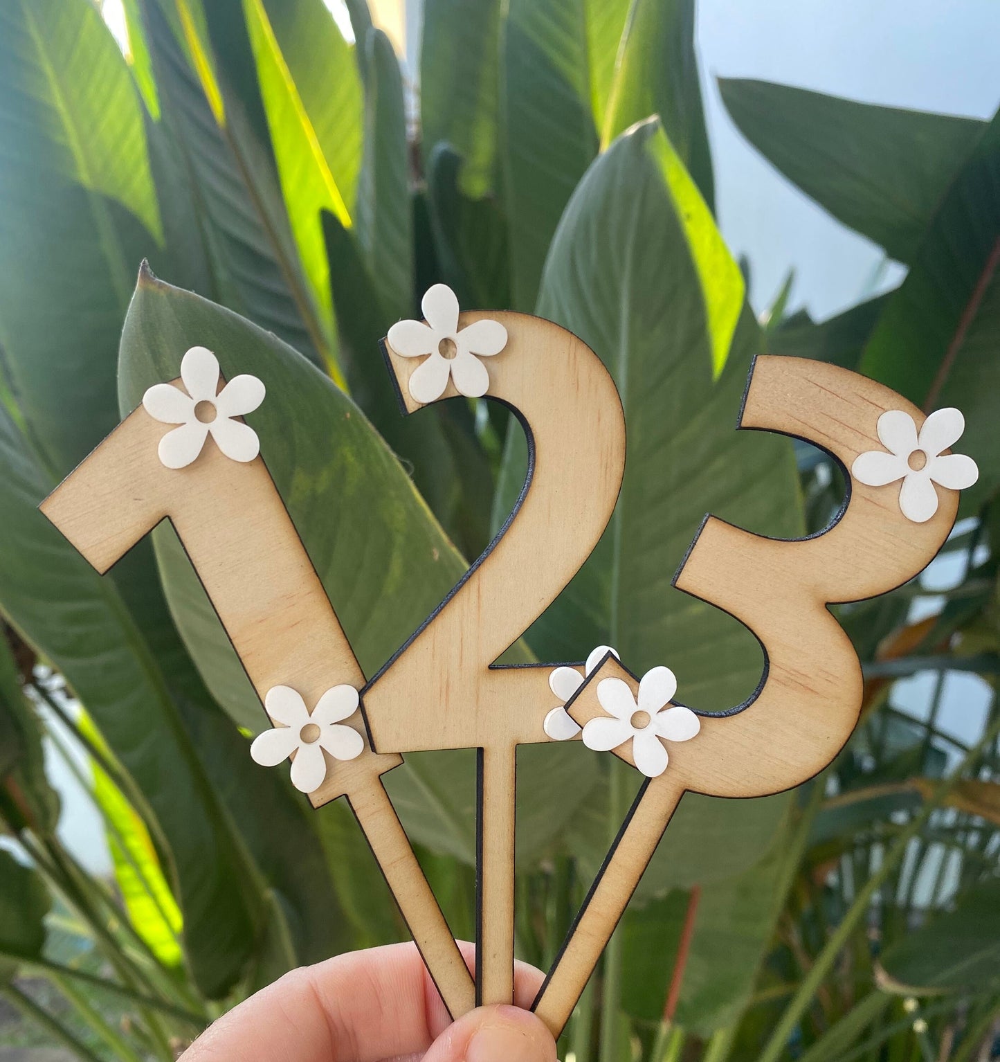 Wooden Daisy Number Cake / Cupcake Topper