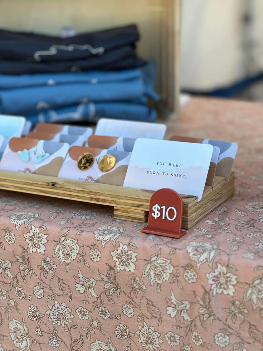 Acrylic Arch Price Tags with Stand image 4