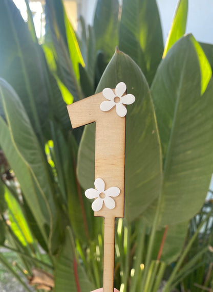 Wooden Daisy Number Cake / Cupcake Topper